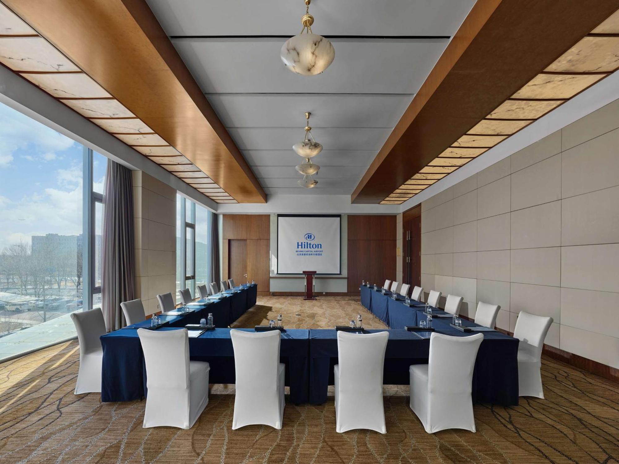 Hilton Beijing Capital Airport Otel Shunyi Dış mekan fotoğraf